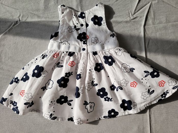 Robe à fleurs 3 mois fille - photo numéro 4
