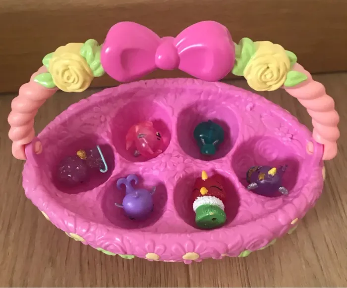Panier Hatchimals avec 6 figurines