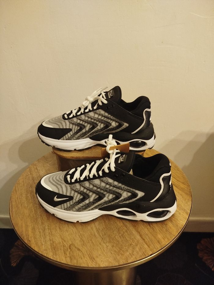 Baskets Nike T 38,5