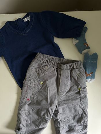 Ensemble pull + pantalon + chaussettes