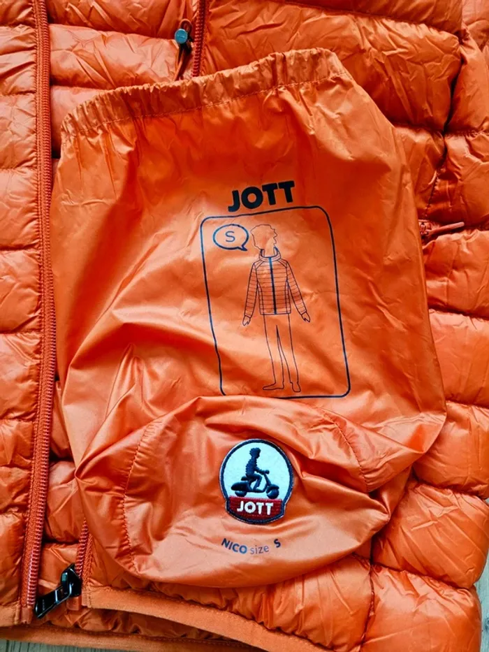 Doudoune Jott Nico rouge feu S homme avec capuche neuve - photo numéro 11