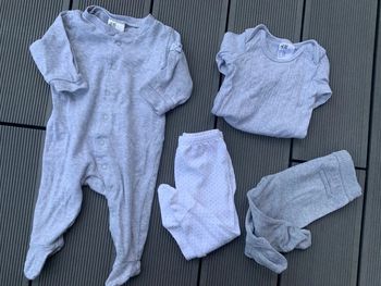 Lot 4 pièces 3 mois pyjama body ml H&M legging à pied bout'chou