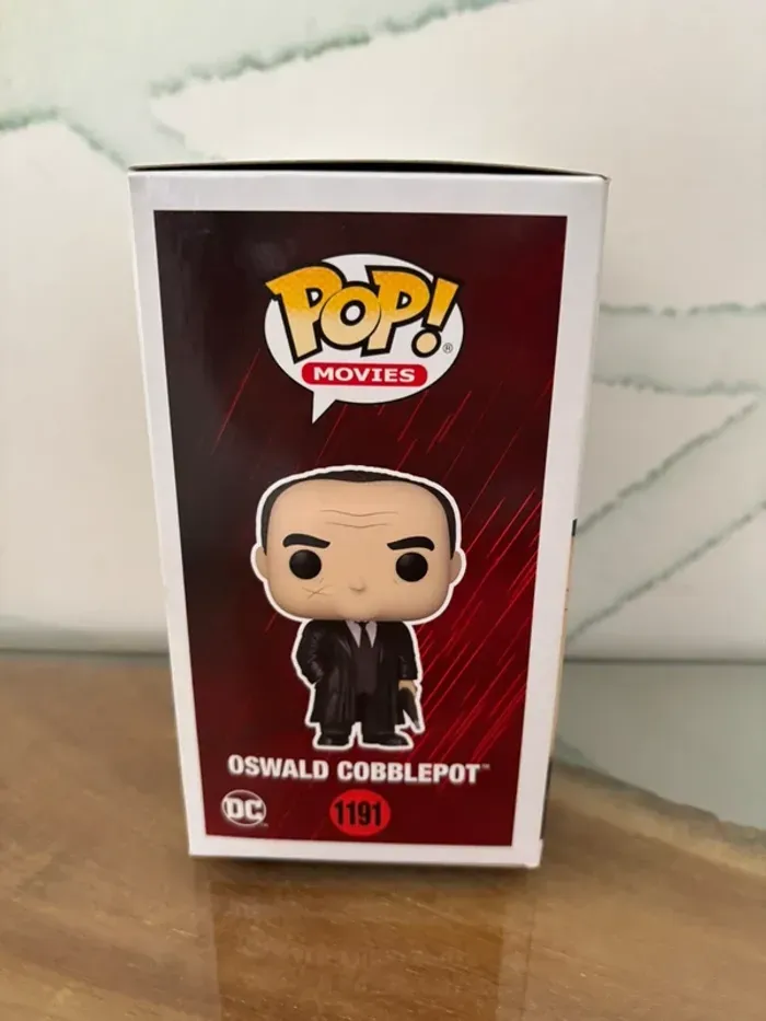 Funko pop figurine Oswald Cobblepot DC batman 1191 - photo numéro 3