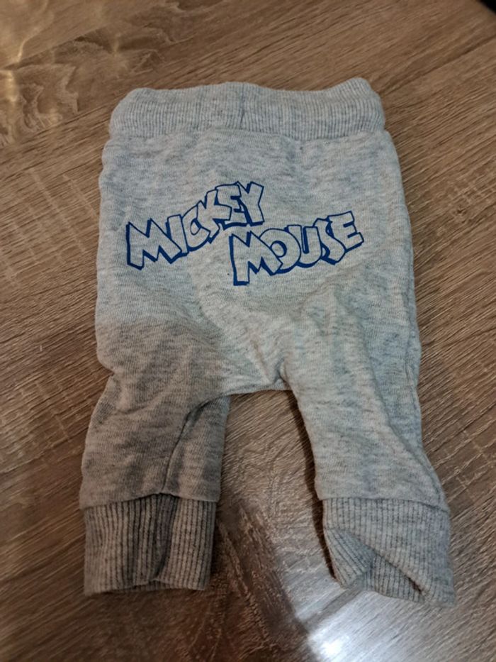 Jogging gris Mickey mouse 1 mois - photo numéro 2