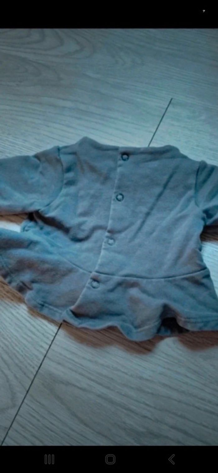 T-shirt épais Okaidi 3mois 59cm 👻 - photo numéro 2