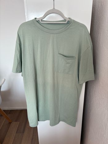 tee shirt