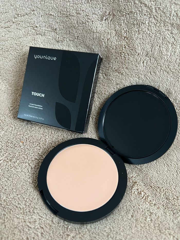 Fond de teint crème 1C Younique
