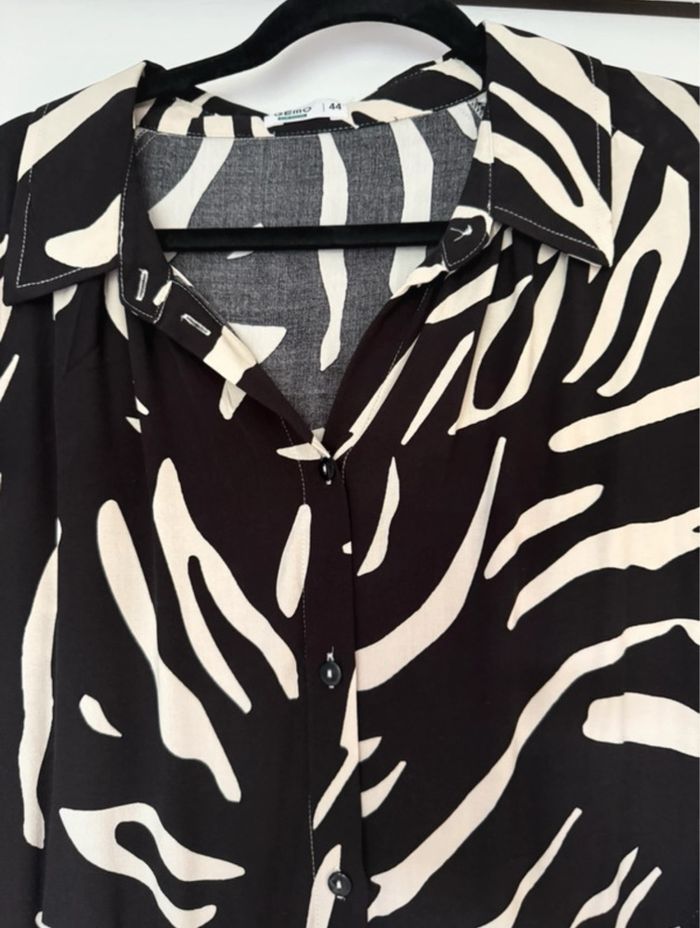 Robe. - photo numéro 2