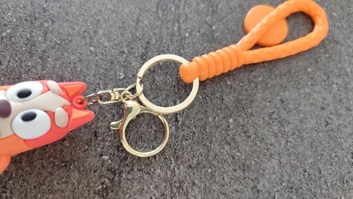 Porte clé bluey - photo numéro 4