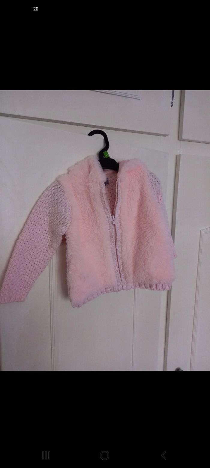 Veste fourrure rose 9-12mois