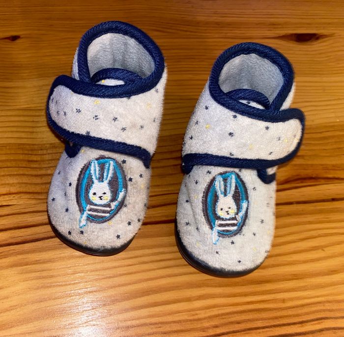 Chaussons scratchs lapin 19