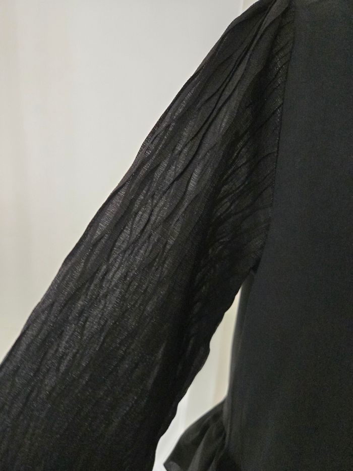 Blouse noire - photo numéro 4