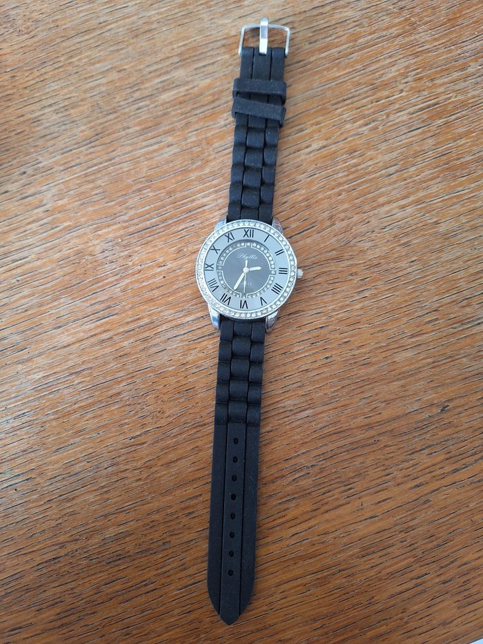 Montre - photo numéro 2