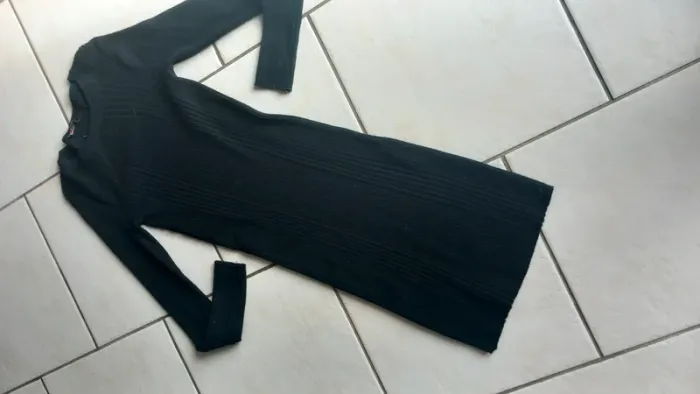 Robe courte droite manches longues jennyfer côtelée taille s femme tbe - photo numéro 3