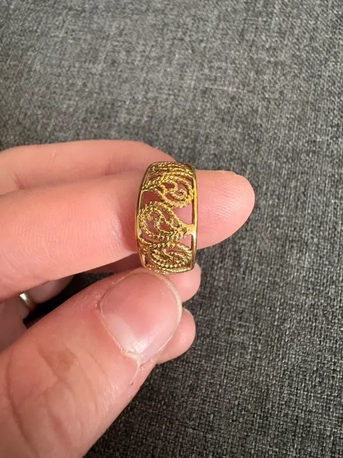 Bague dorée - photo numéro 3