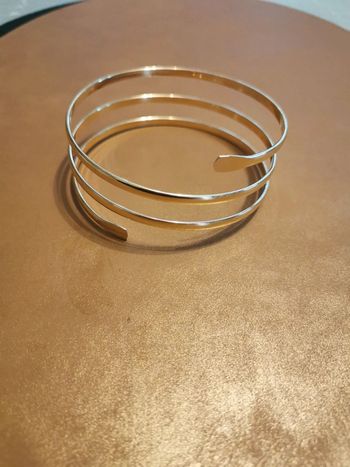 Bracelet de bras doré