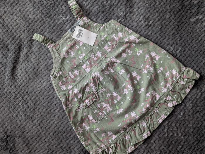 NEUF, lot de 5 robes, 6 mois - photo numéro 5