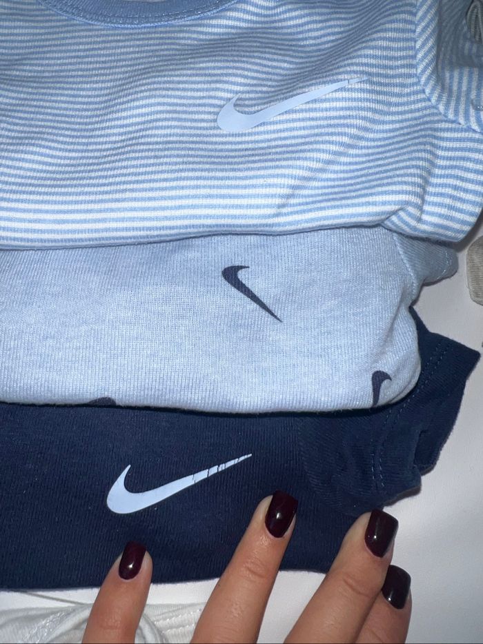 Lot body Nike - photo numéro 4