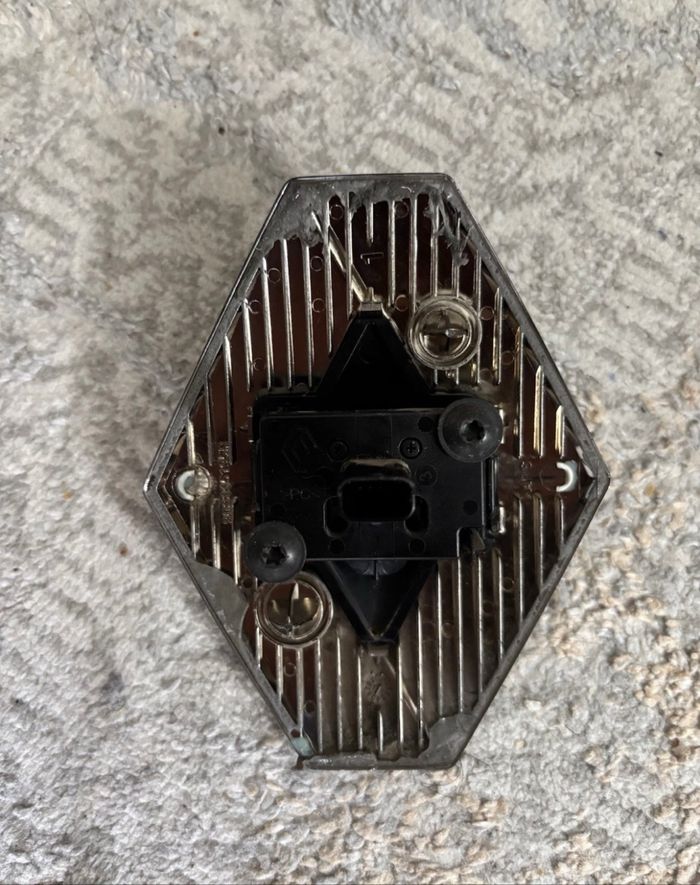 Caméra de recule Renault Mégane 4 - photo numéro 2
