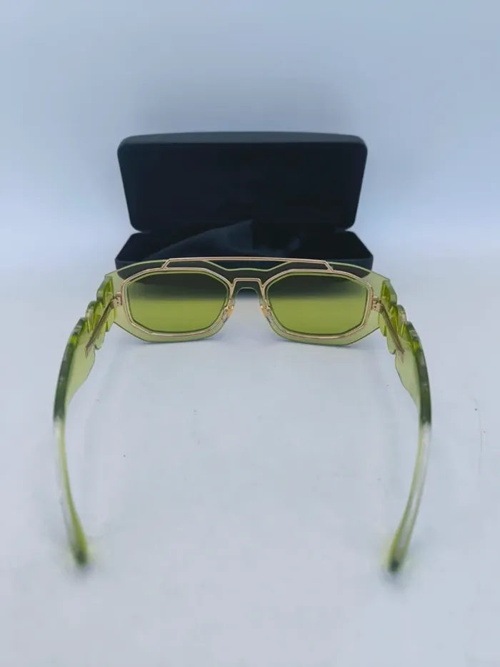 Lunettes de soleil femme Versace Medusa Biggie - photo numéro 8