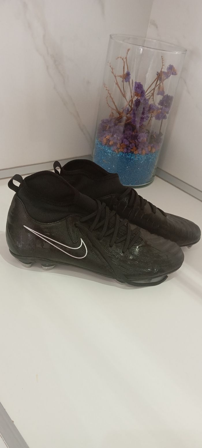 Crampons Nike 42