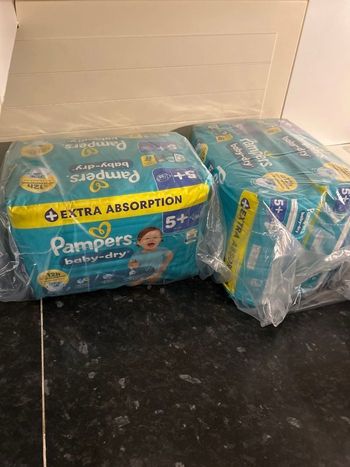 Pampers taille 5+
