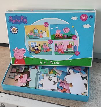 Lot de 4 Puzzle en 1 Peppa Pig 12 16 20 et 24 pièces en bon état