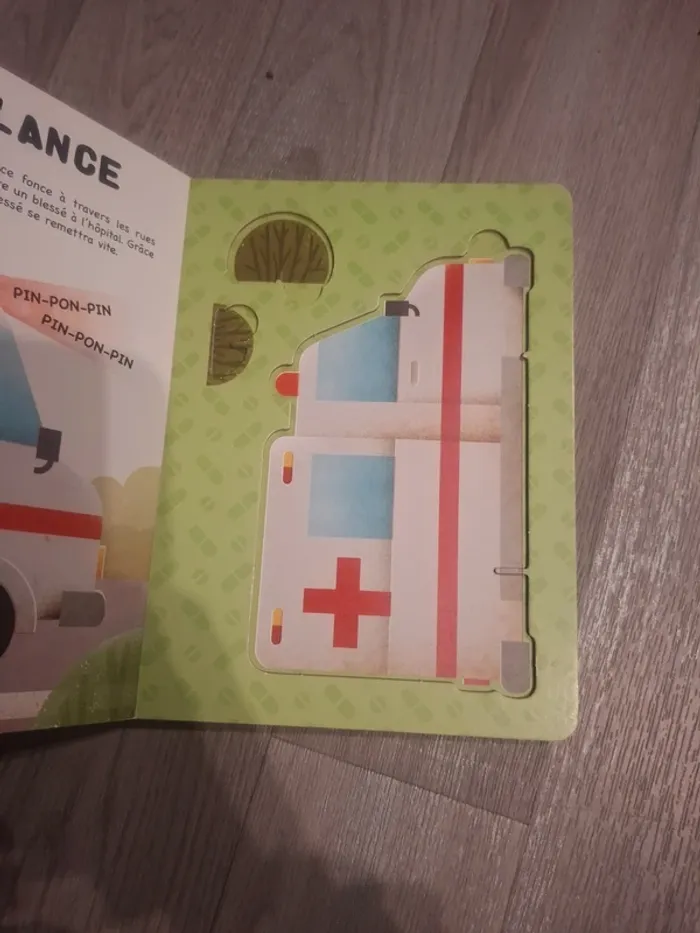 Je fabrique mon ambulance - photo numéro 2