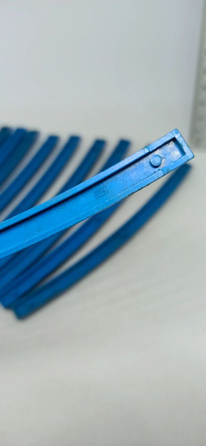 Rails bleus en courbe lego - photo numéro 8