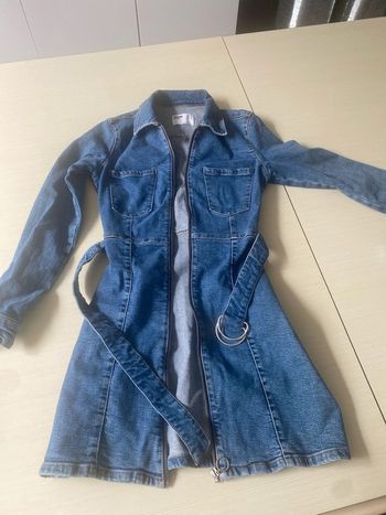 Très belle robe en jean bershka