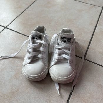 Converse blanche