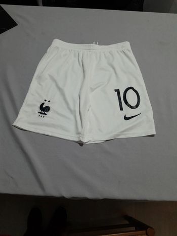 Short nike équipe de France numéro 10 kilian Mbappé