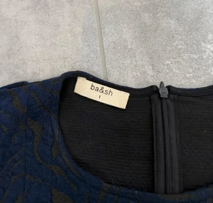 Robe Bash taille 1 soit S bleue et noire parfait état - photo numéro 7