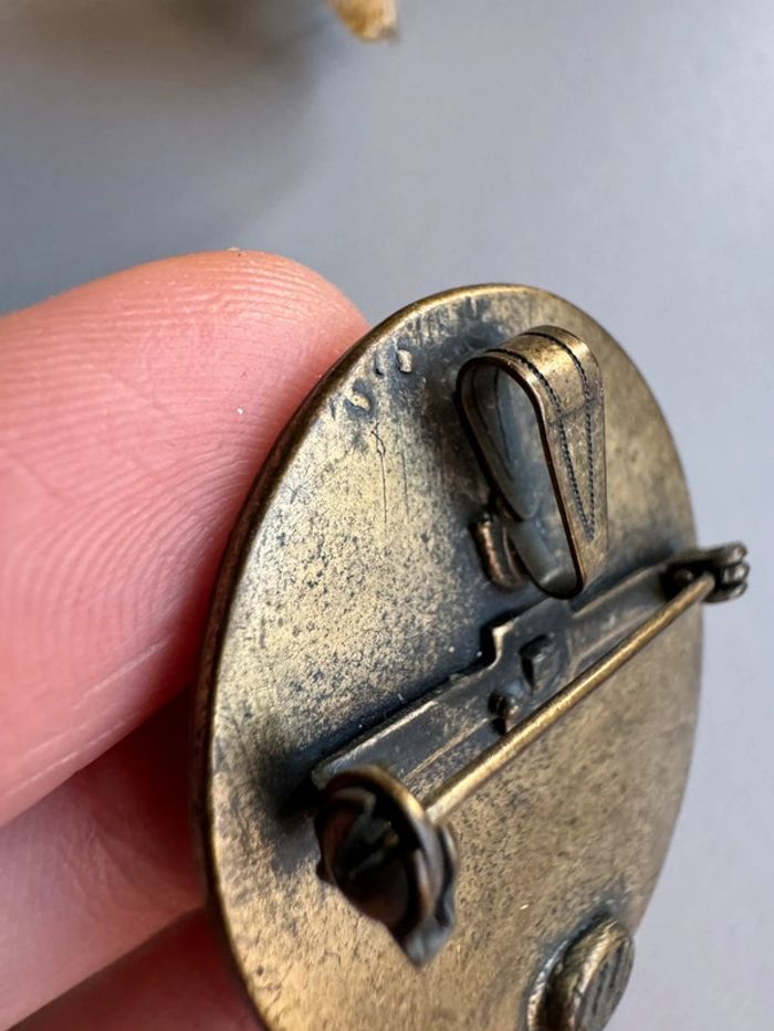 Broche - photo numéro 10