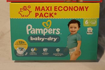 80 couches Pampers taille 6