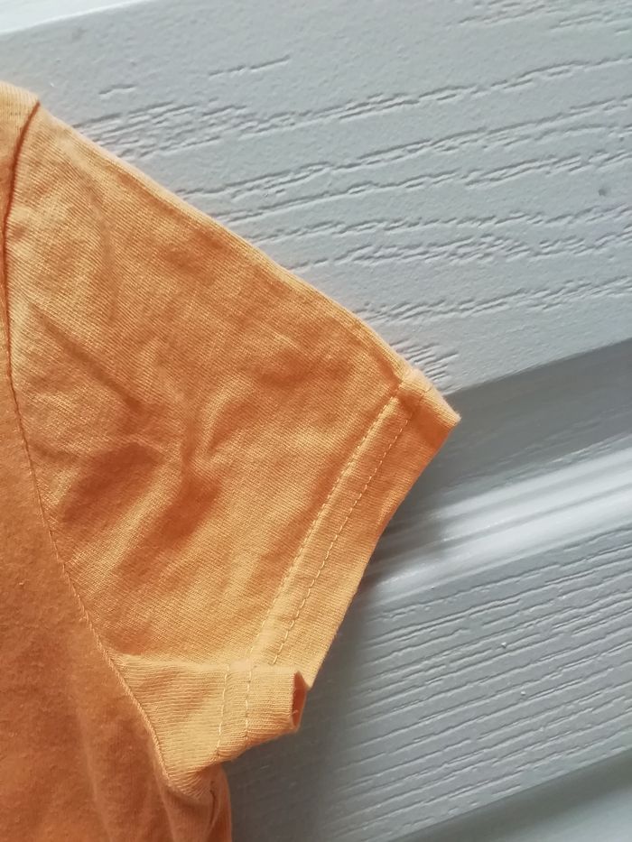 Vends t-shirt garçon été orange - photo numéro 4