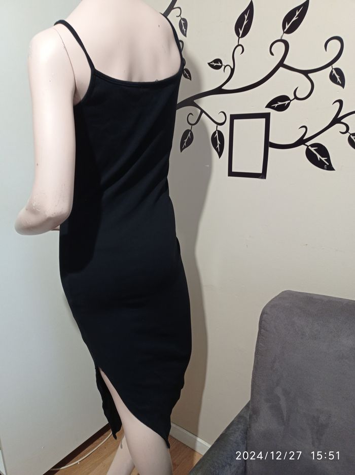 Robe noir de Amisu 38 *Spécial FETE* ref 477 P16 - photo numéro 3