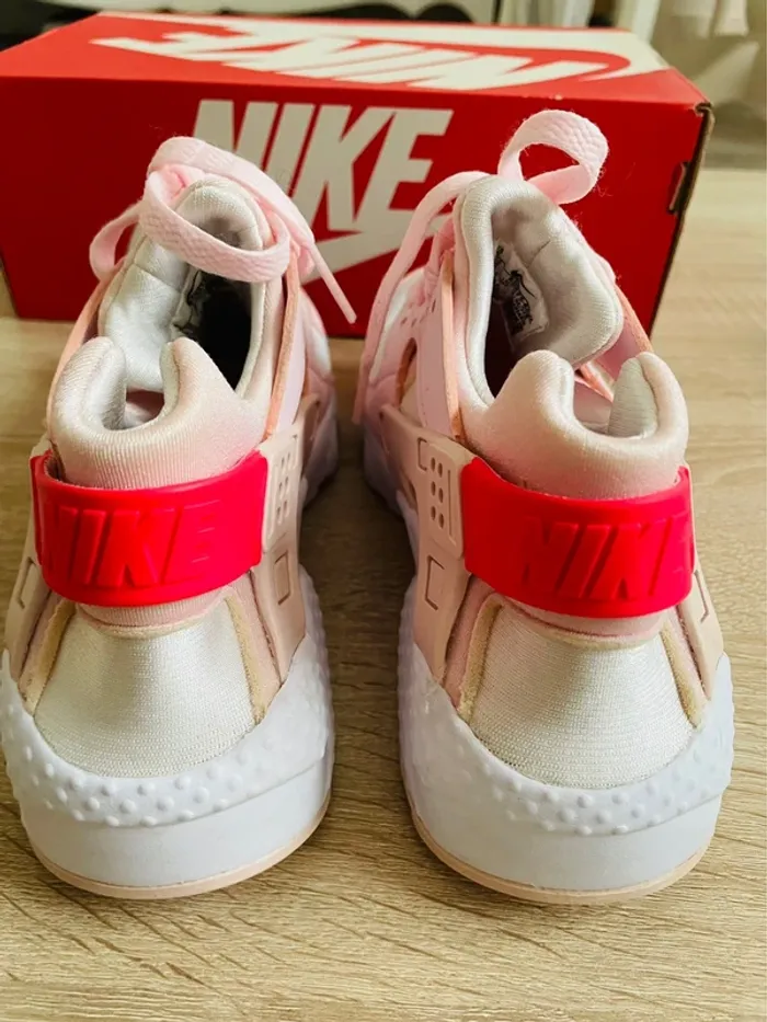 Nike rose/blanc 36 - photo numéro 3
