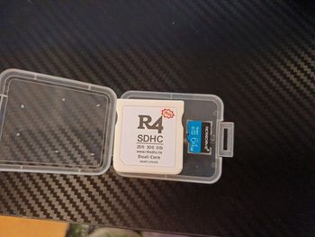R4 sdhc 2025 + sd 64go avec plus 3000 jeux total ds /super nintendo/ nes/retrogaming 😉