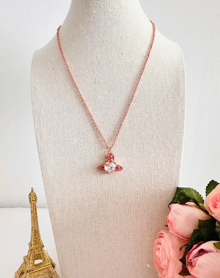 Collier Vivienne Westwood – Pendentif orbite avec cœur en zirconium rose et strass - photo numéro 7