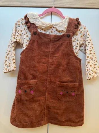 Ensemble robe et haut à manches longues et col
