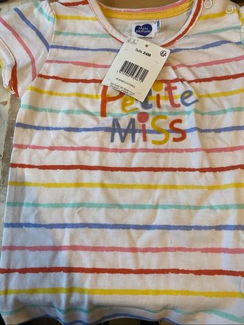Lot de vêtement fille taille 24 mois