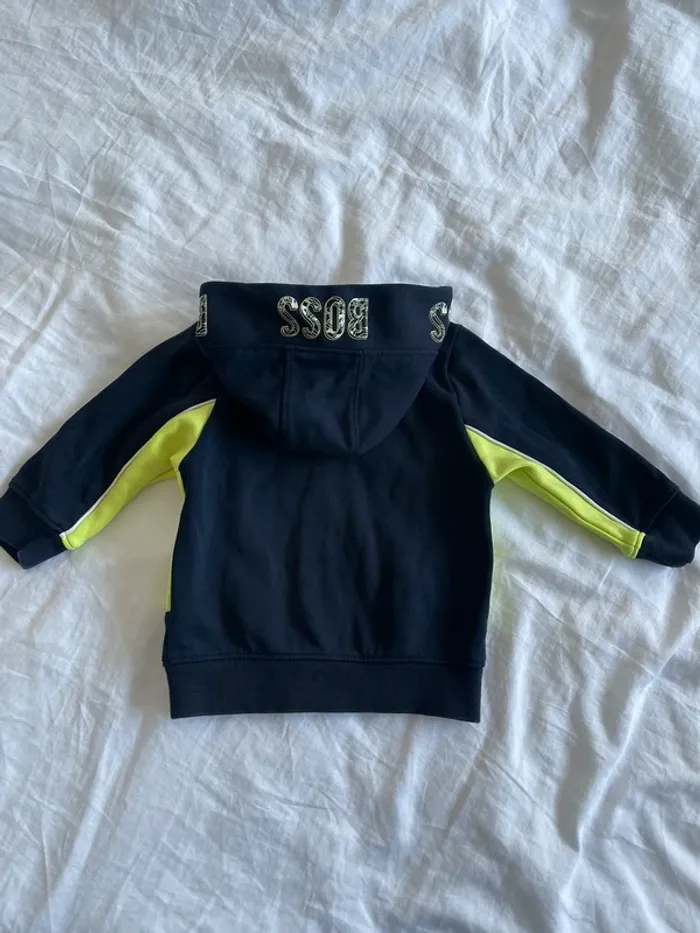 Veste Hugo Boss 18 mois - photo numéro 2