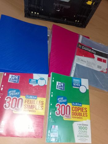 Classeur, pochette transparente, copie double, feuille simple neuf