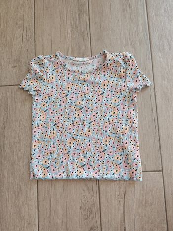 T-shirt fleuri 2/3 ans