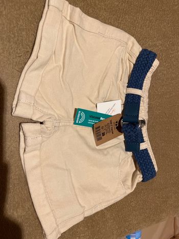 Short beige neuf 