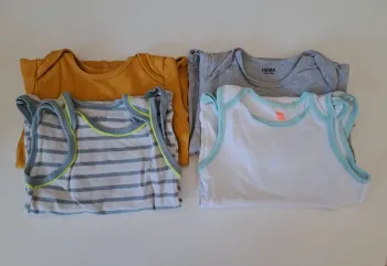 Lot de 4 bodies MC 4 ans HEMA