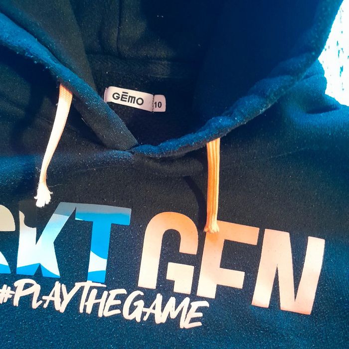 Pull à capuche - photo numéro 3