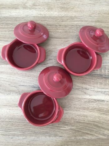 Lot 3 petits pots avec couvercle