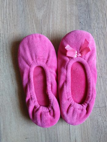 Chaussons roses 30/ 31